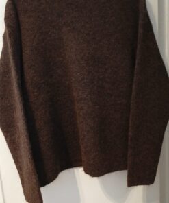 Alternative view of LeCoco strik cardigan